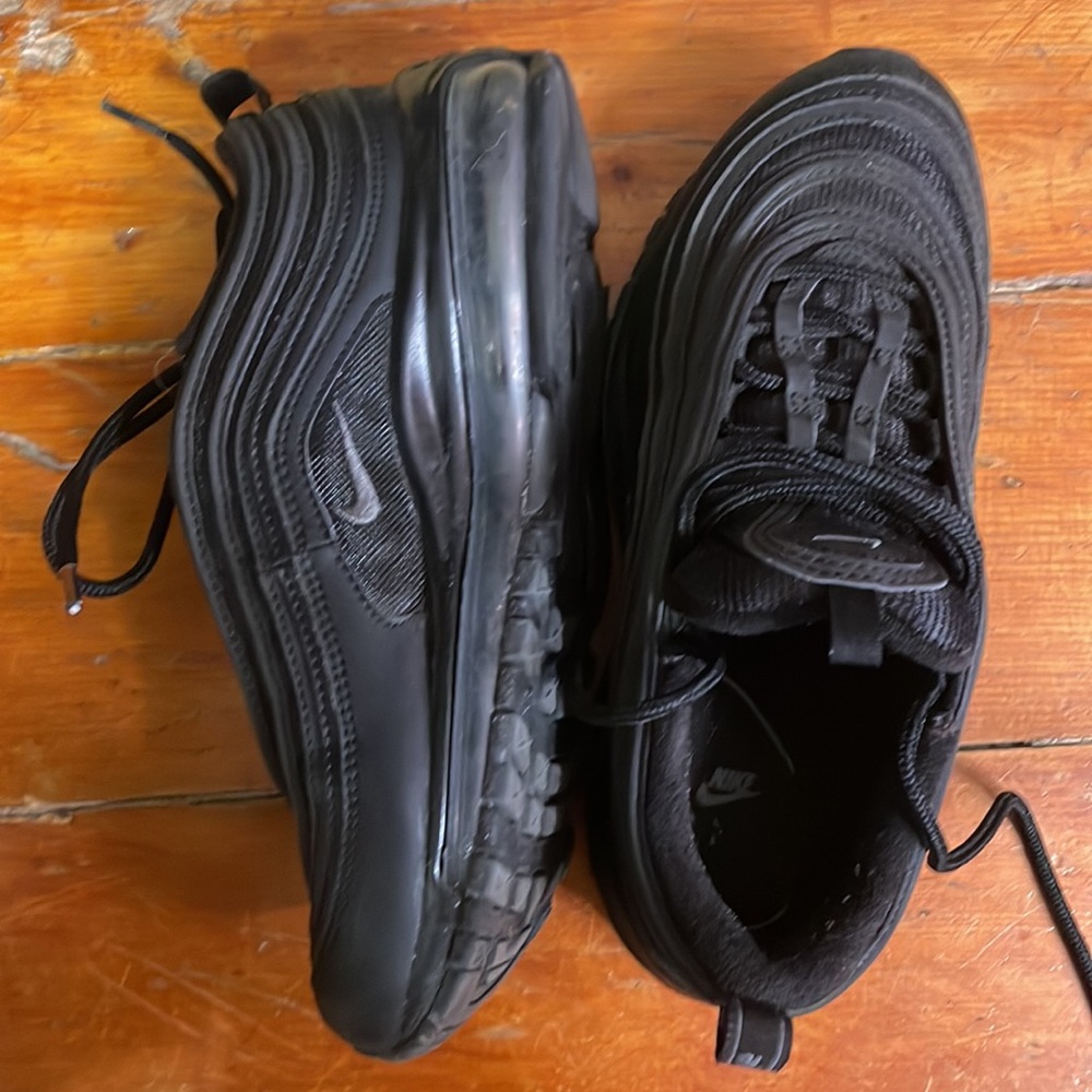 Nike black sneakers women athletic street wear